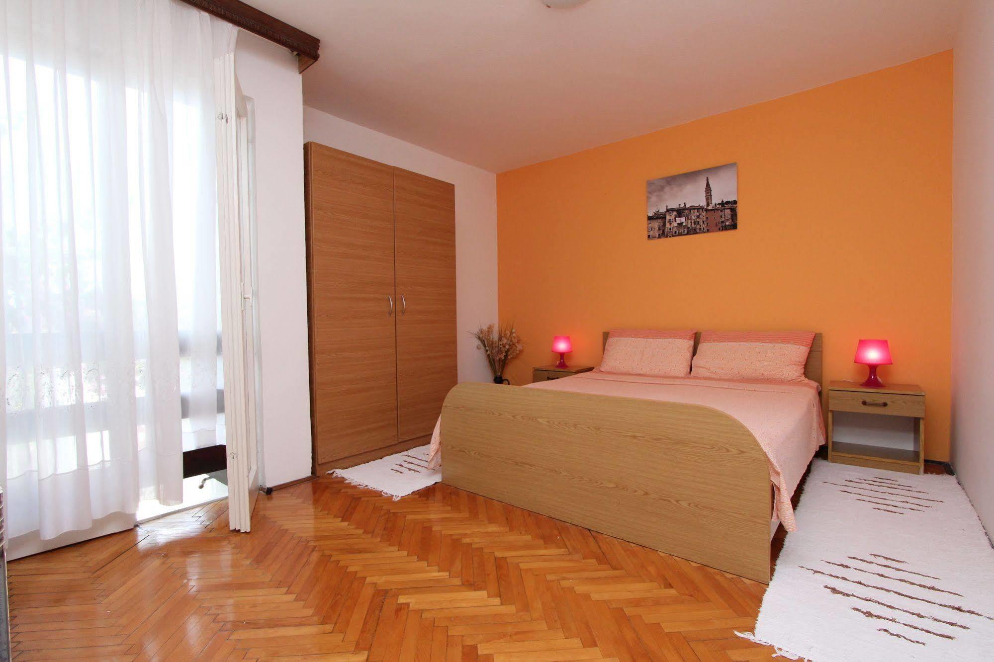 Apartments Tara Rovigno Esterno foto